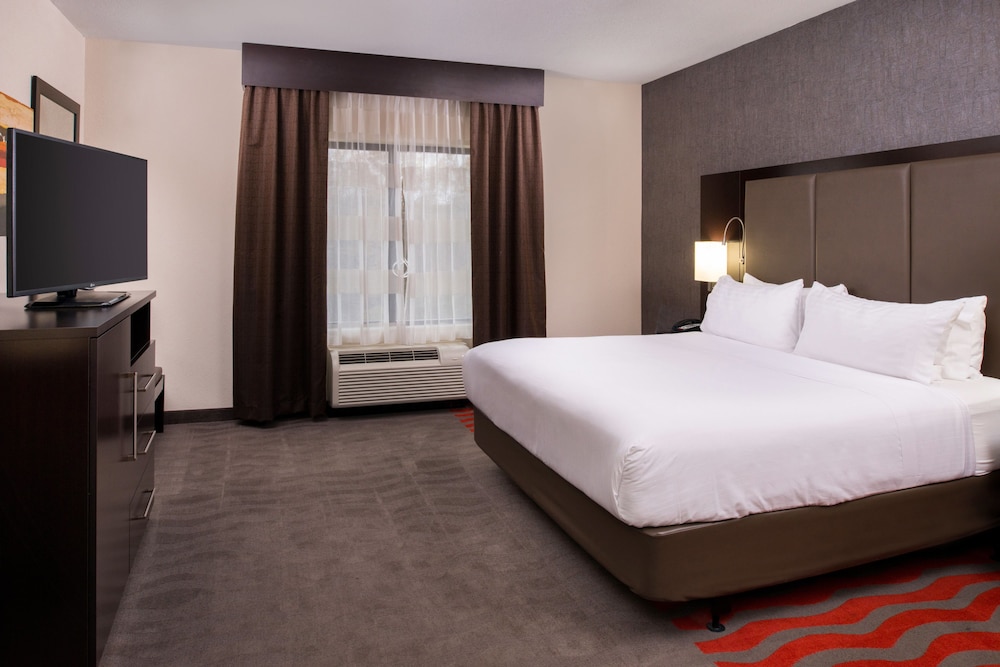 Holiday Inn Express Hotel & Suites Monroe - photo 10