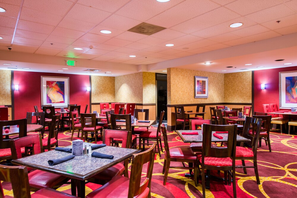Hotel Elegante Conference & Event Center Colorado Springs - photo 31
