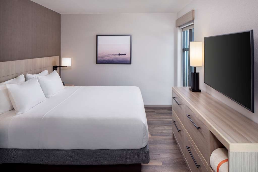Hyatt Place Mount Pleasant Towne Centre - photo 16