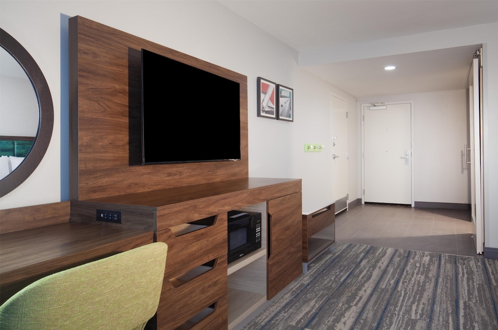 Hampton Inn by Hilton Evergreen - photo 14
