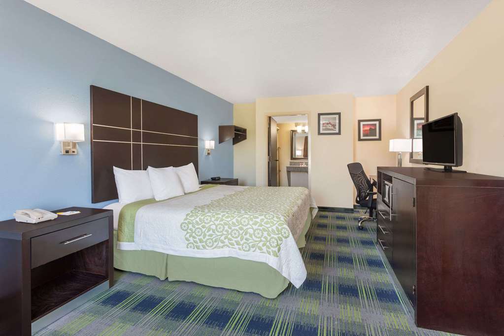 Days Inn by Wyndham Newberry - photo 11