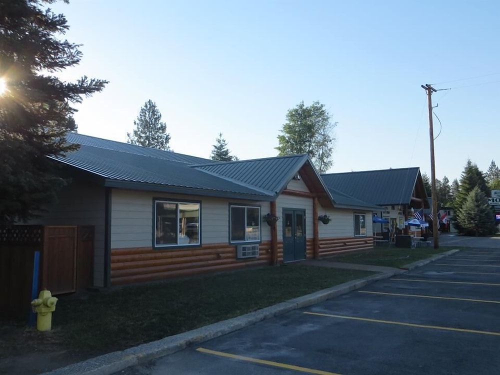 Lakeside Resort and Motel - photo 171