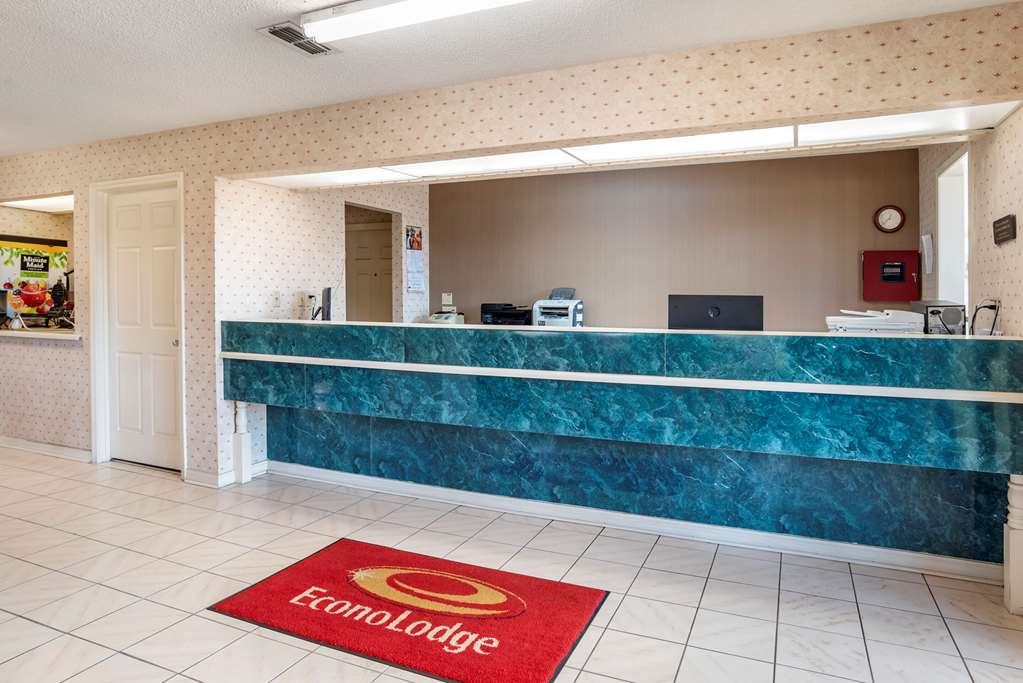 Econo Lodge Pearl Jackson - photo 7