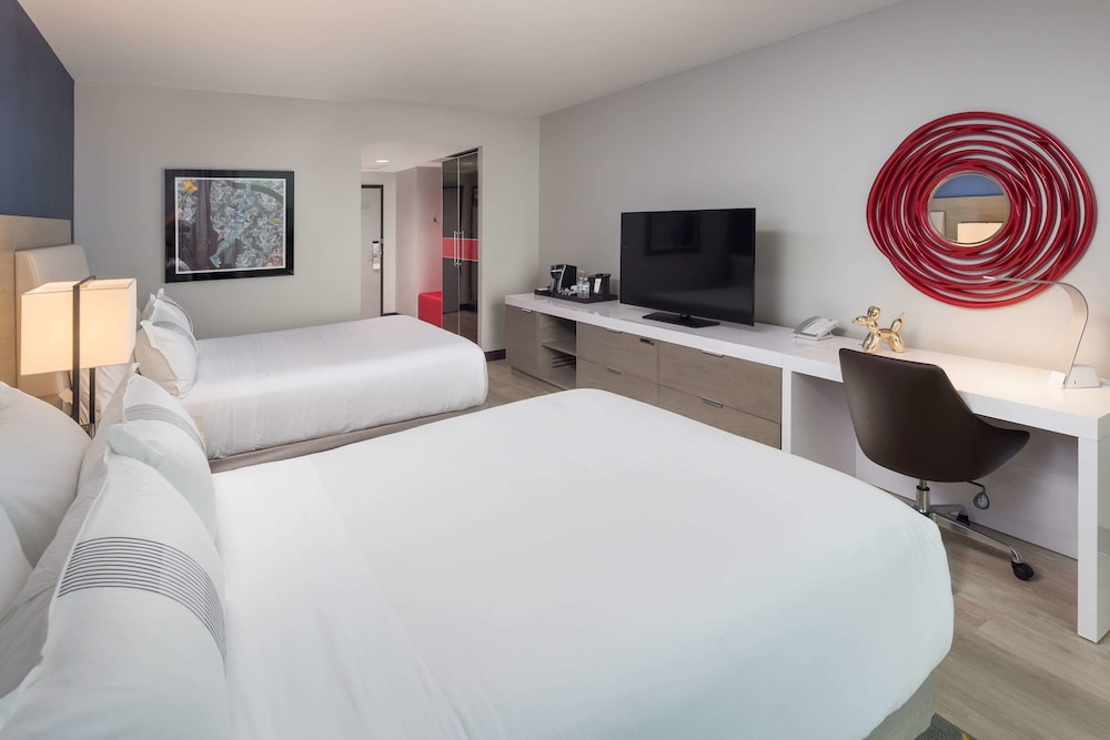 The Summit Hotel - photo 17