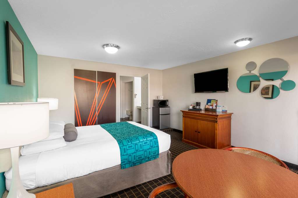 Howard Johnson Hotel & Suites by Wyndham St. George - photo 5