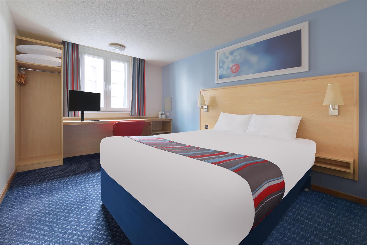 Travelodge - carbon neutral hotel in Nuneaton