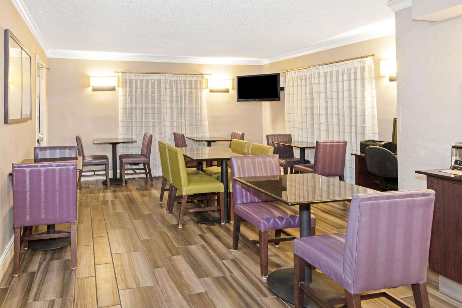 La Quinta Inn Wichita Falls Event Center North - photo 16