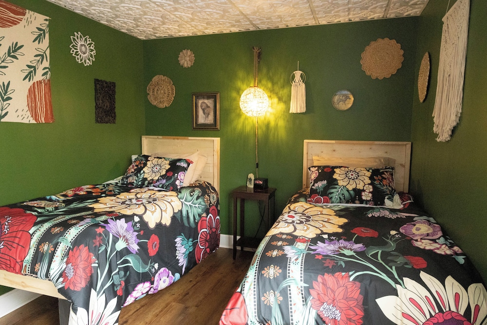 Monroe Street Suites - photo 36