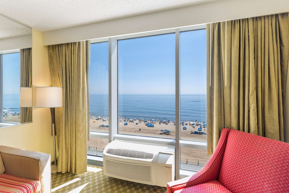 Hilton Vacation Club Ocean Beach Club Virginia Beach - photo 572