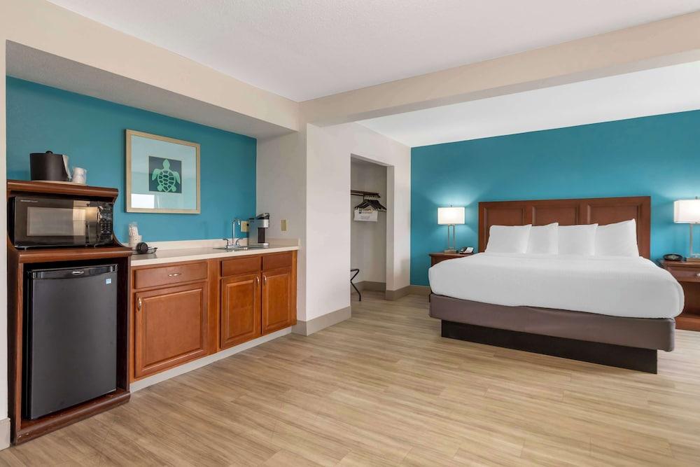 Baymont Inn And Suites Myrtle Beach - photo 13