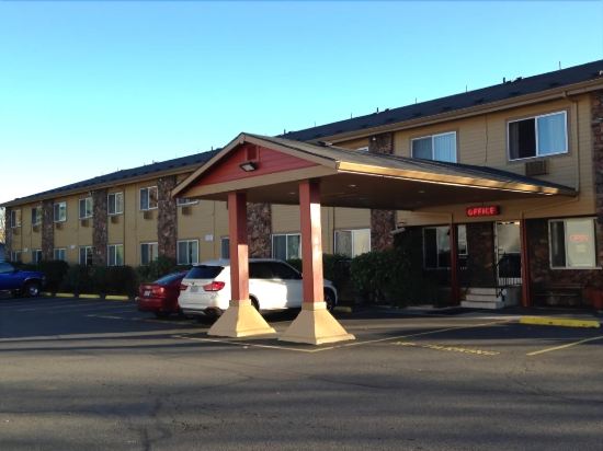Dunes Motel Hillsboro in Hillsboro, United States