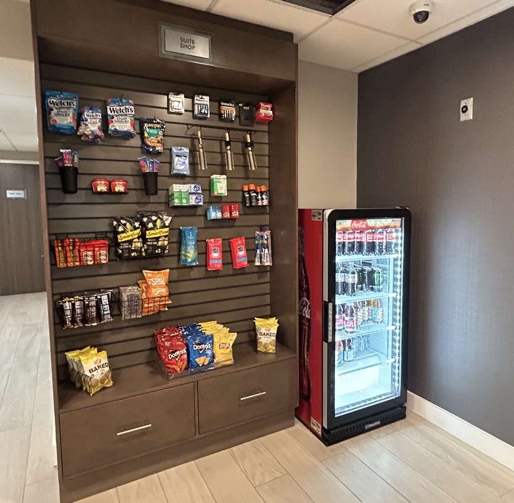 Best Western Plus Meadowlands - photo 10
