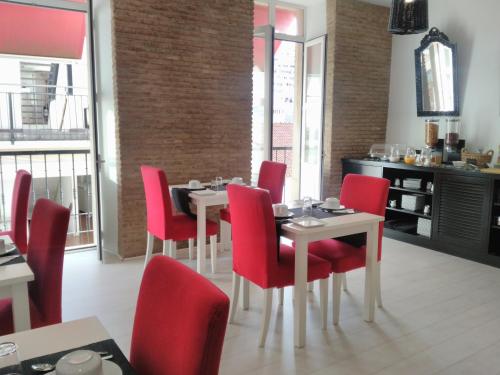 Cheerfulway Polana Hotel