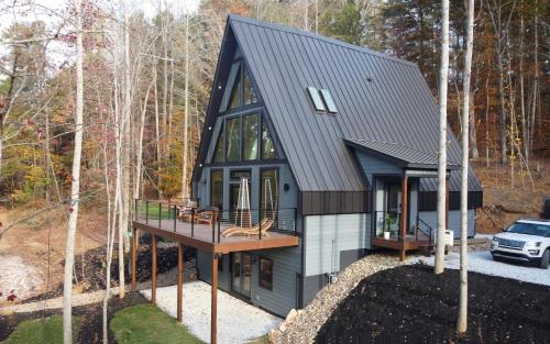 Lakefront Keowee Luxury Cottages 127 in Seneca, United States