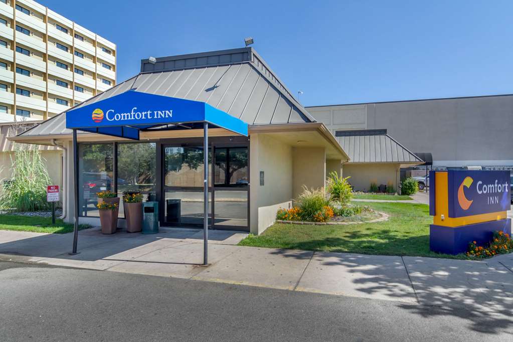 Comfort Inn Denver Central - photo 2