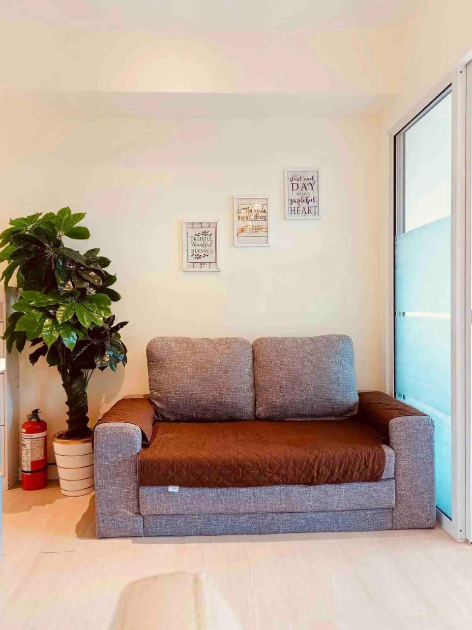 Upscale 1Bedroom Condo Unit Near Manila Airport — 4-Star Luxury Hotel in Manila, Philippines