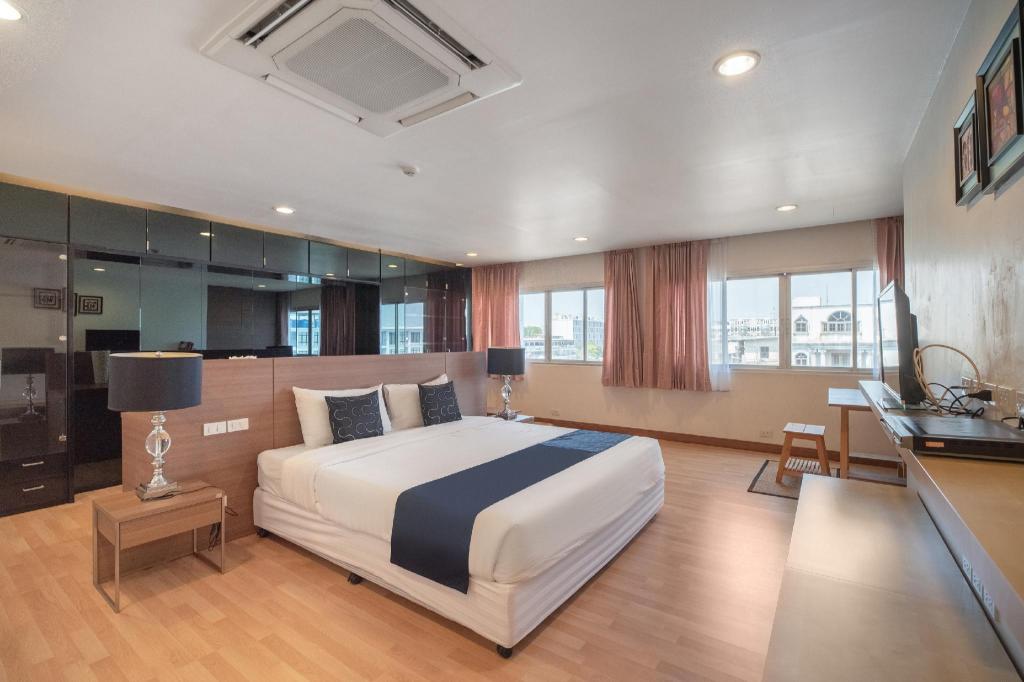 Beyond Suite Rama 8