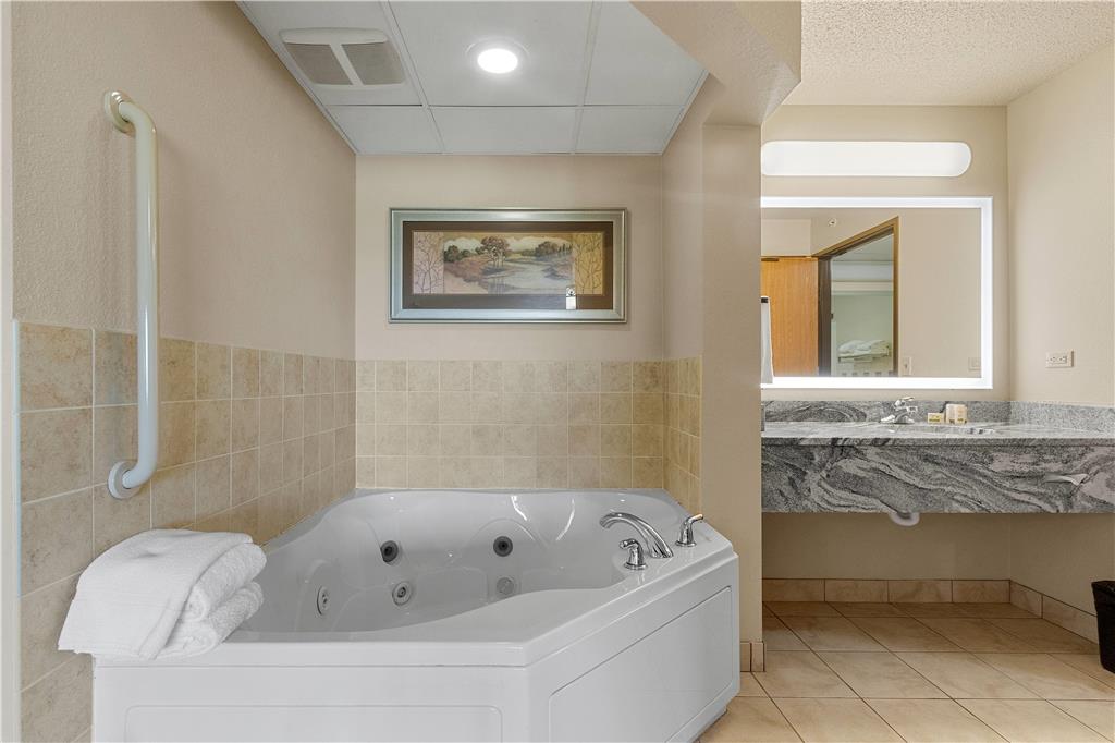 AmericInn by Wyndham Green Bay East - photo 87