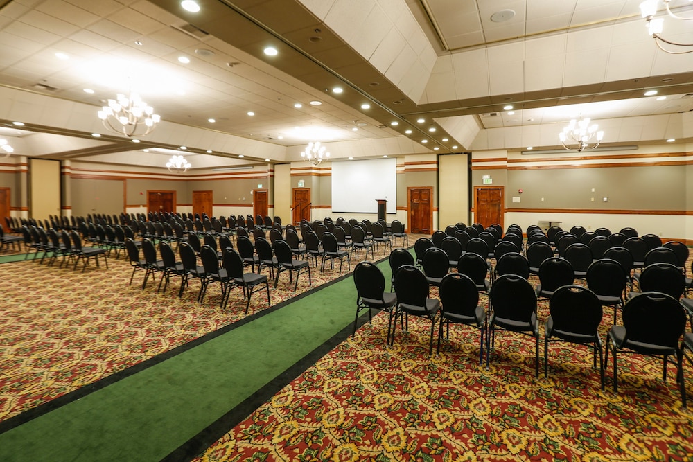 Holiday Inn West Yellowstone by IHG. - photo 170