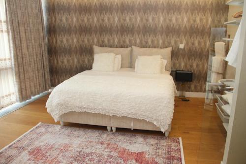 Lovely One Bedroom Appartment 530 — 4-Star Luxury Hotel in Istanbul, Turkey