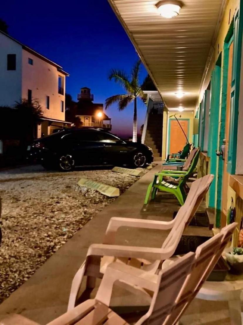 Michaels Surfside Cabanas - photo 14