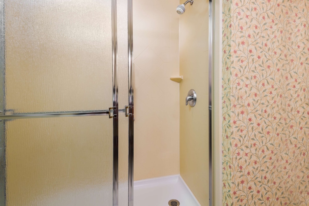 Hampton Inn & Suites Columbus Polaris - photo 19