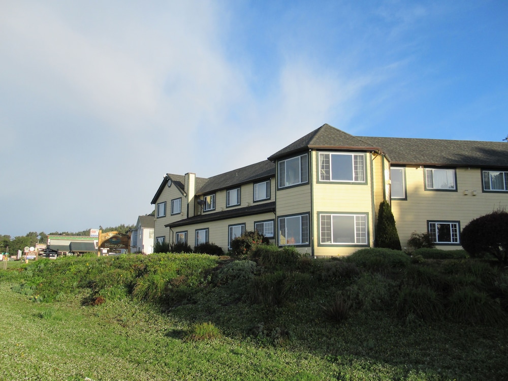 Gualala Country Inn - featured photo