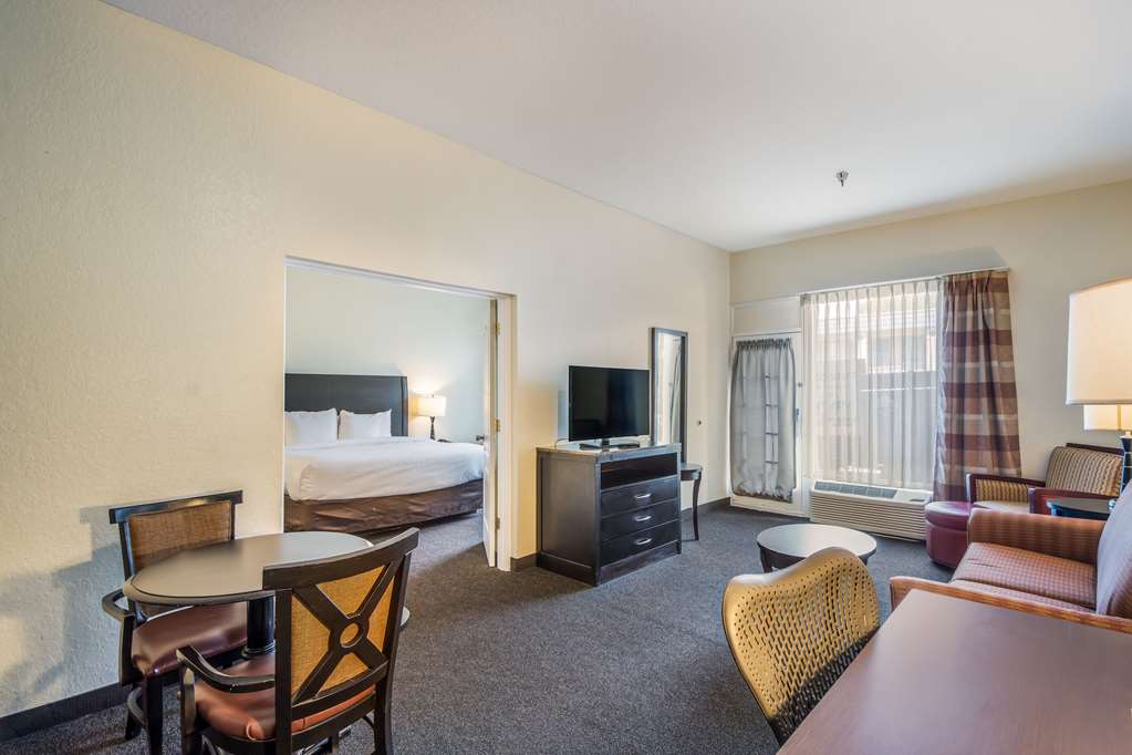 Clarion Inn & Suites Central Clearwater Beach - photo 46