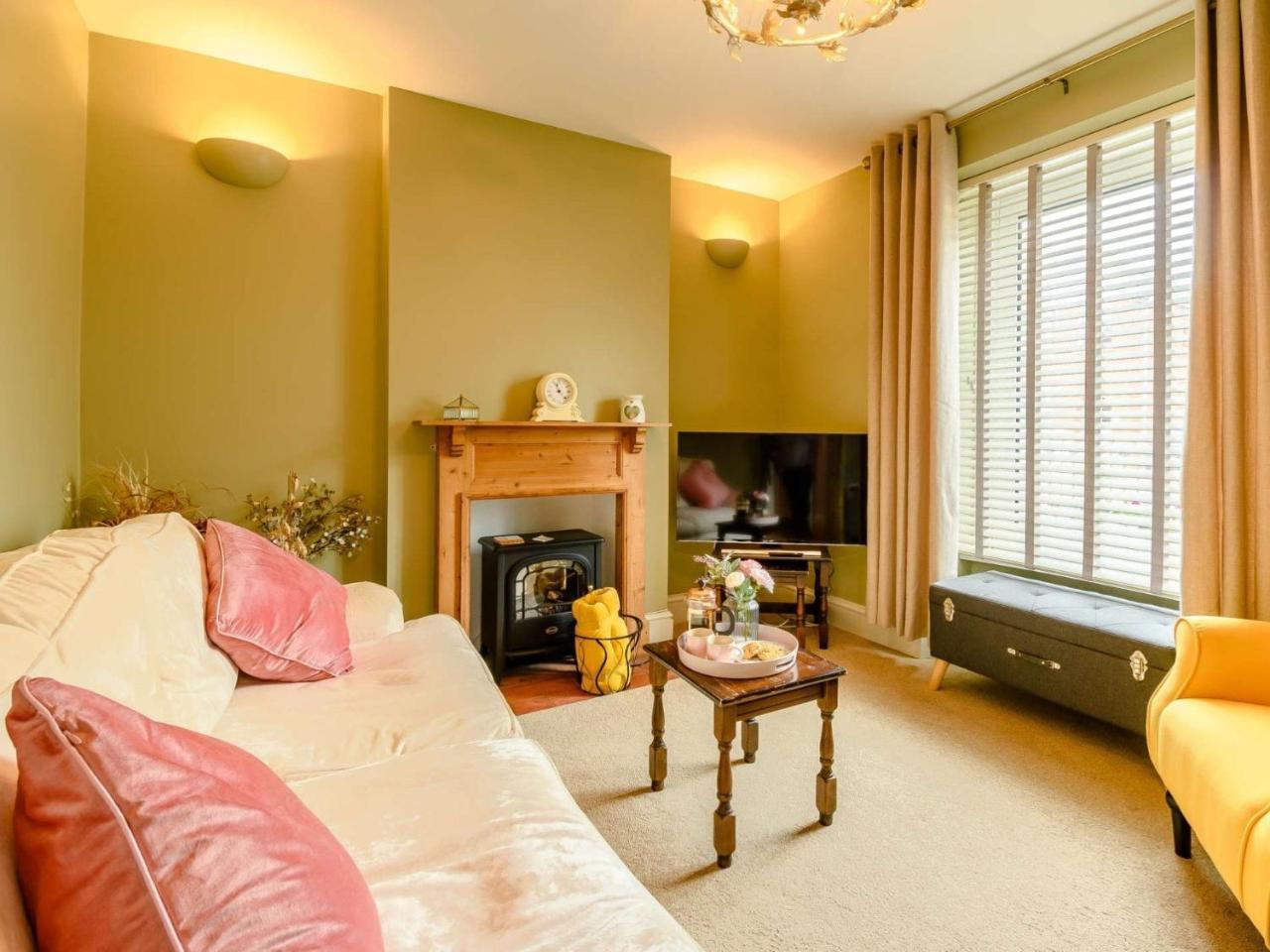 2 Bed in Milford Haven 88529 in Milford Haven, United Kingdom