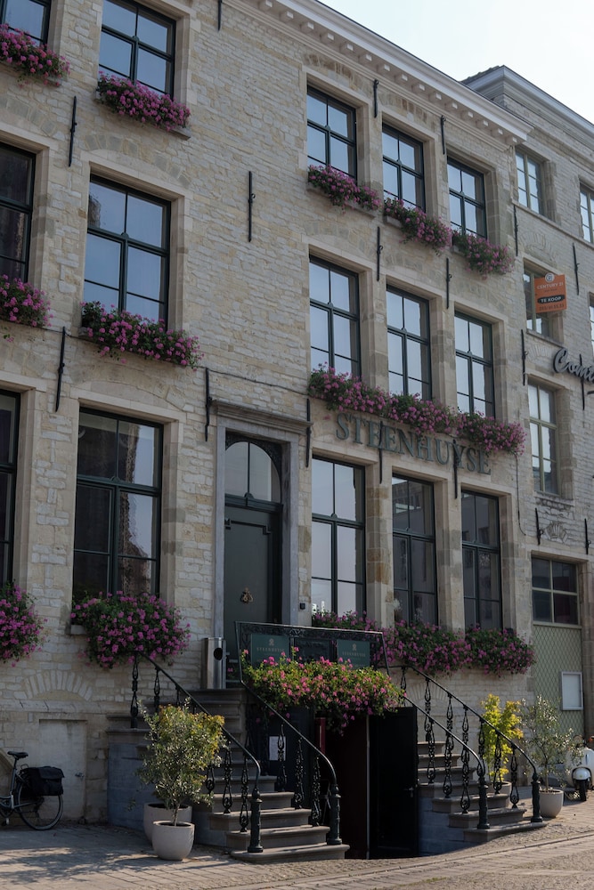 Steenhuyse - carbon neutral hotel in Oudenaarde