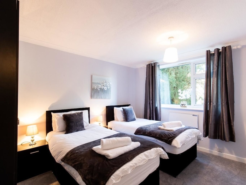 2 Bedroom Apartment Woodgrange Court 11054776 — Hoddesdon