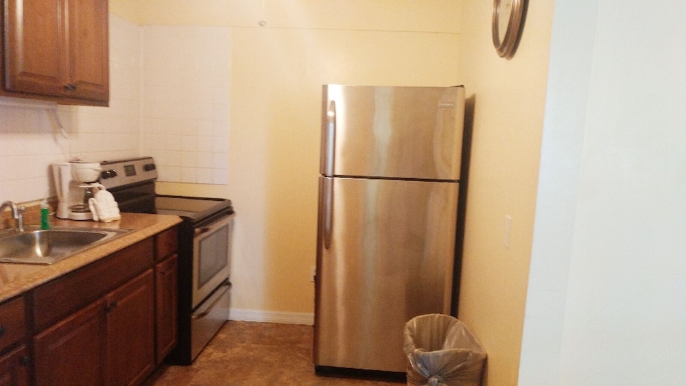 Flamingo Inn Bayside Suites - photo 29