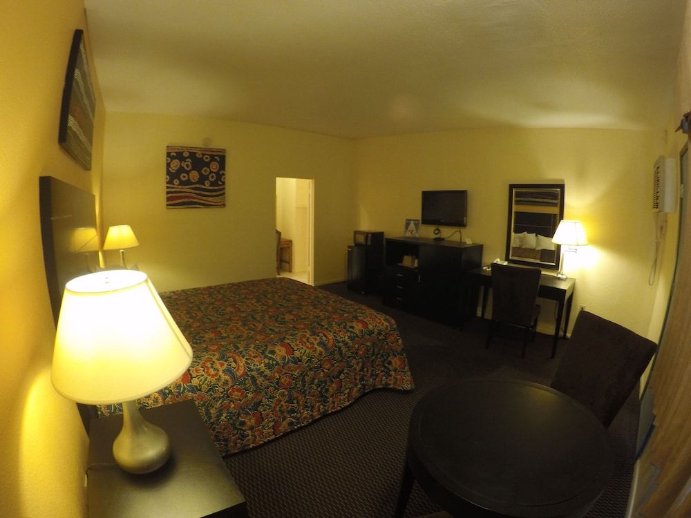 Indio Holiday Motel - photo 23
