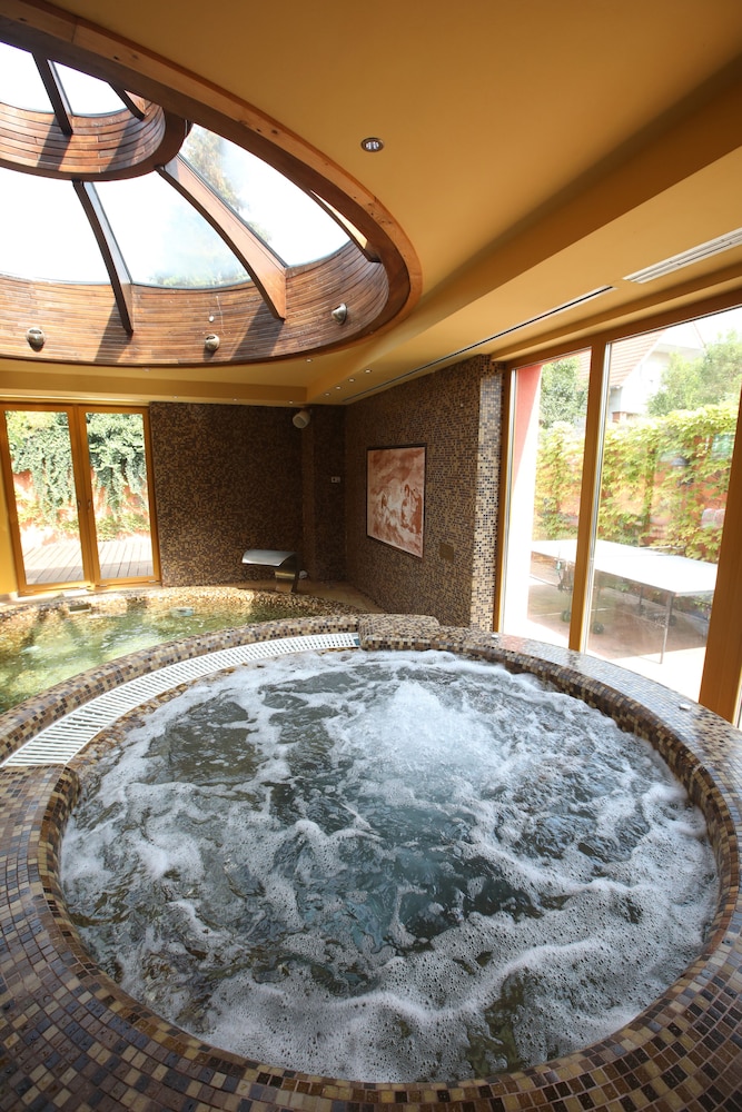 Laroba Wellness Hotel in Balatonfured, Hungary