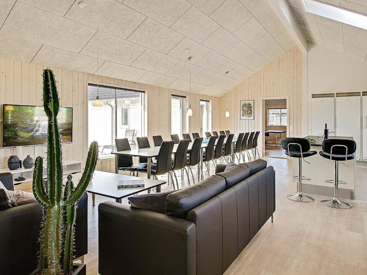 20 person holiday home in Hasselberg — 4-Star Luxury Hotel in Kappeln, Germany
