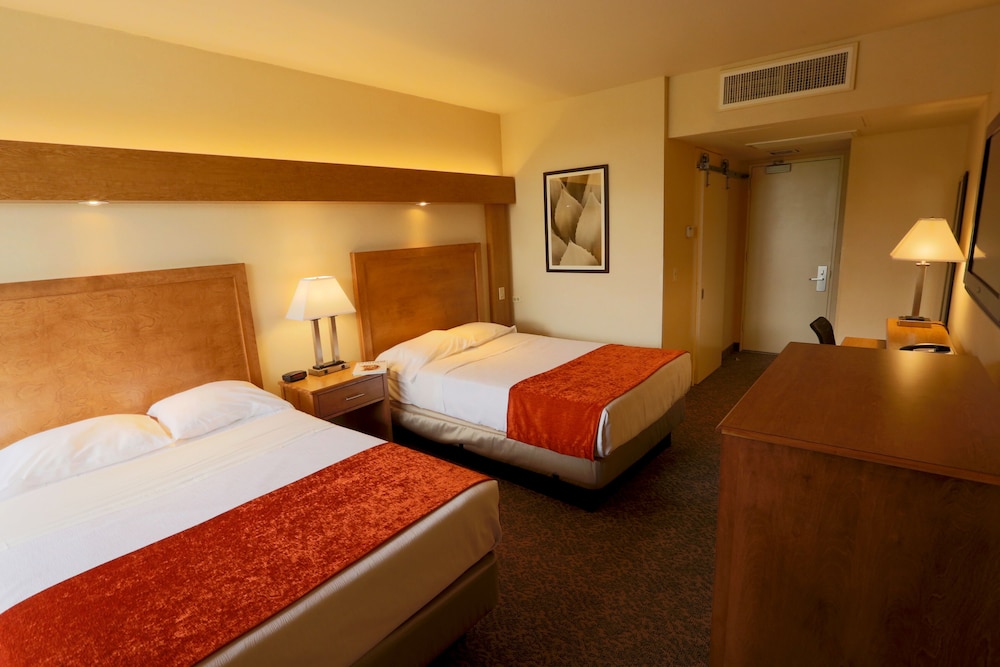 Kellogg West Conference Center and Hotel - photo 8