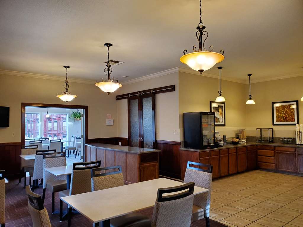 Best Western Plus Humboldt House Inn - photo 10
