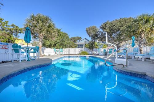 Porpoise Driven Life by Oak Island Accommodations - photo 46
