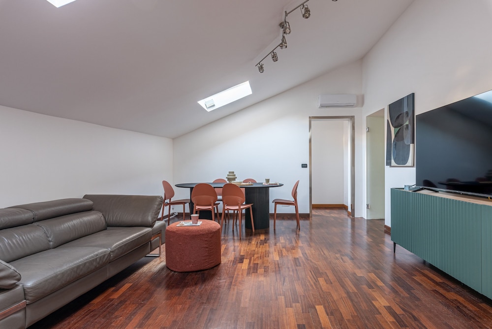 Kadì Apartment by Wonderful Italy — 4-Star Luxury Hotel in Palermo, Italy