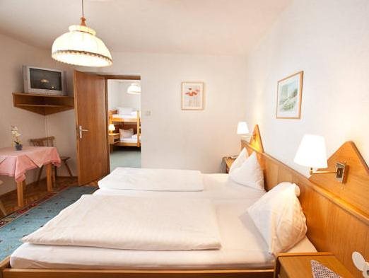 Alpenhotel Badmeister - carbon neutral hotel in Flattach