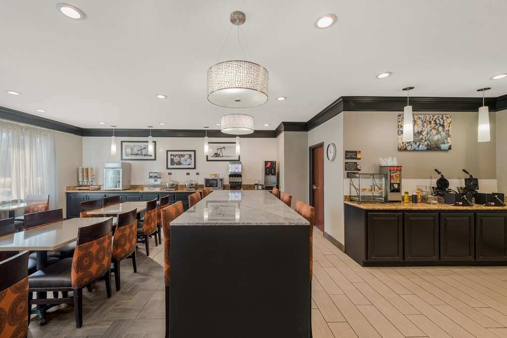 Best Western South Plains Inn & Suites - photo 36