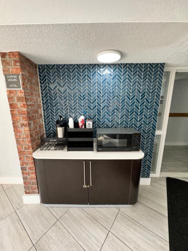 Studio 6 Suites East Syracuse Airport - photo 12