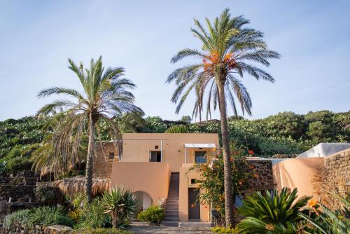 Dammuso Oltremare Appartamento Lantana — 4-Star Luxury Hotel in Pantelleria, Italy