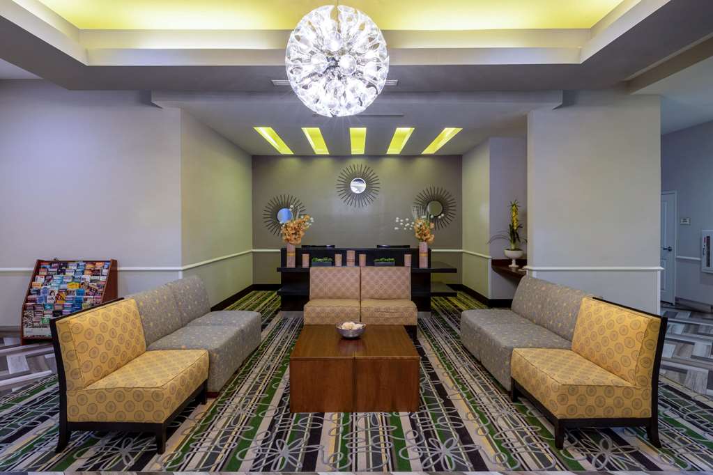 La Quinta Inn & Suites by Wyndham Houston NW Beltway8 WestRD - photo 6