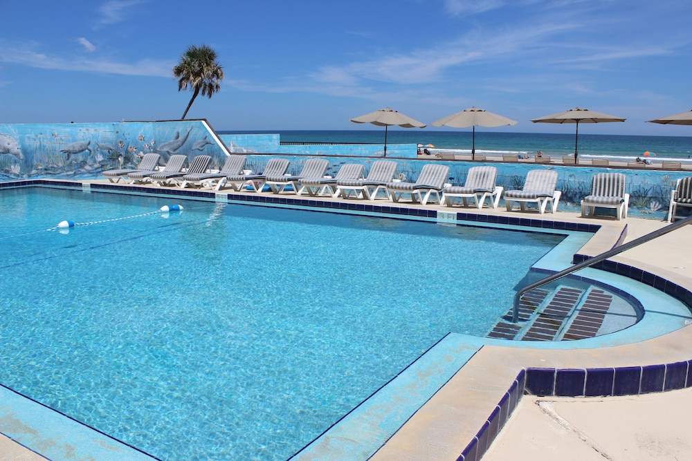 Shoreline Suites & Cabana Cottages - photo 115