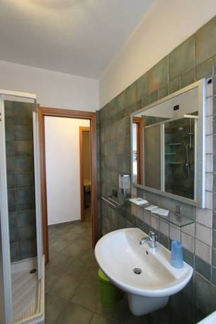 Le Residenze Del Porto — hotel in La Caletta