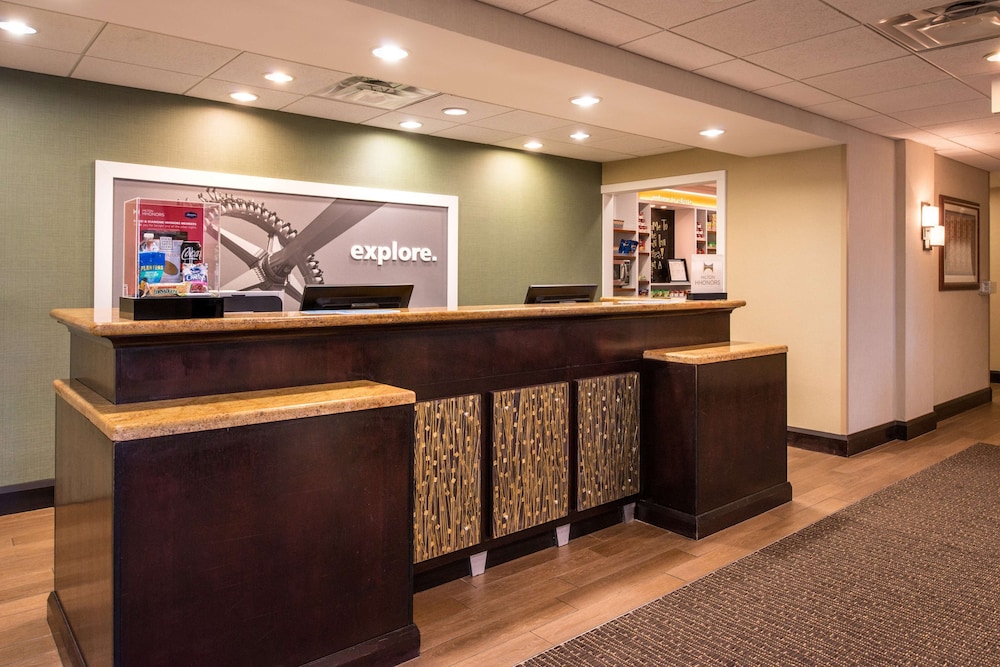 Hampton Inn & Suites Schertz - photo 5