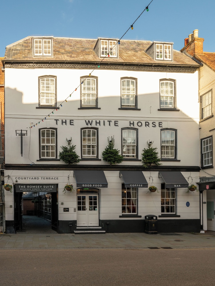The White Horse Hotel Romsey Hampshire