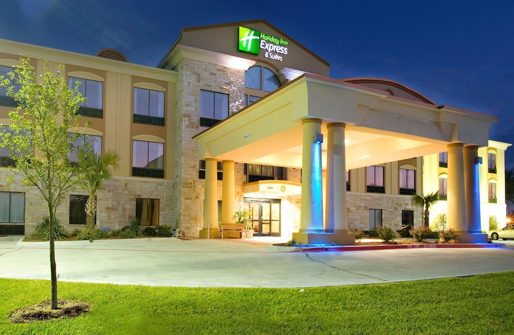 Holiday Inn Express Suites Beeville by IHG - photo 50