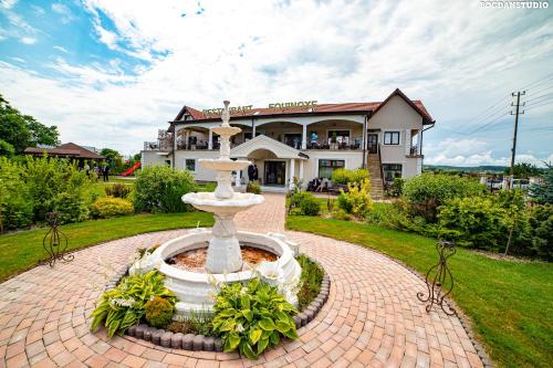 Equinoxe Royal Reghin — hotel in Reghin